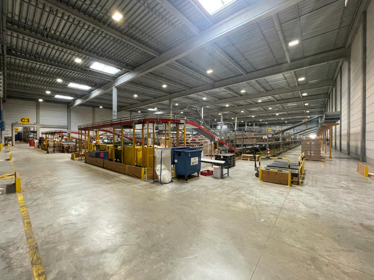 Entrepôt classe a Dourges 37843m² Location entrepôt classe a Dourges Pas-de-Calais OLLOG2424971 1